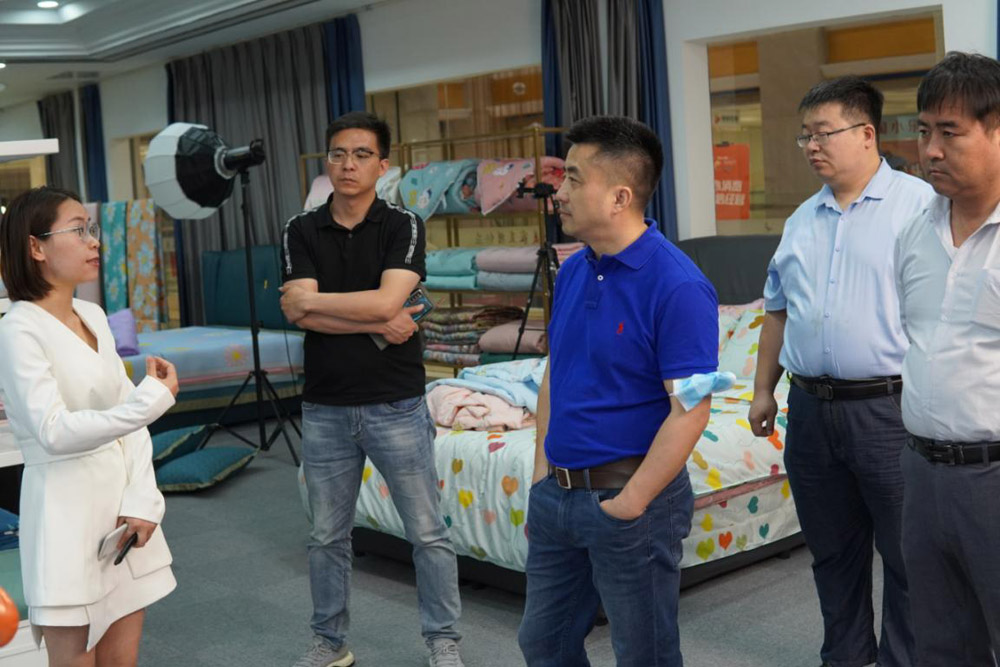 60b085f68020e.jpg image003.jpg